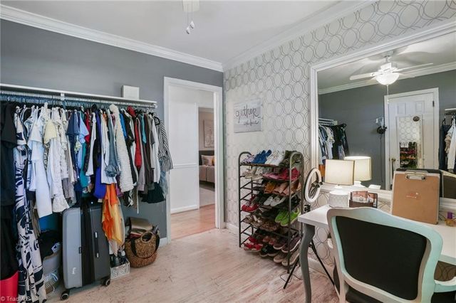 5006 Fast Lane, Greensboro, NC 27406