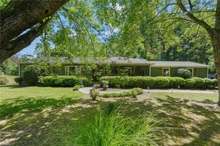 5006 Fast Lane, Greensboro, NC 27406