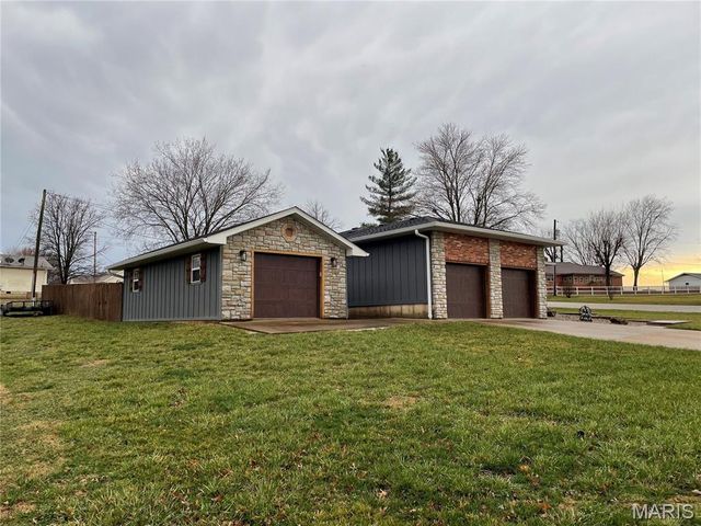 707 Thomas Avenue, Salem, MO 65560