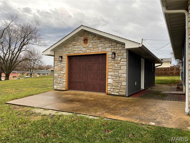 707 Thomas Avenue, Salem, MO 65560