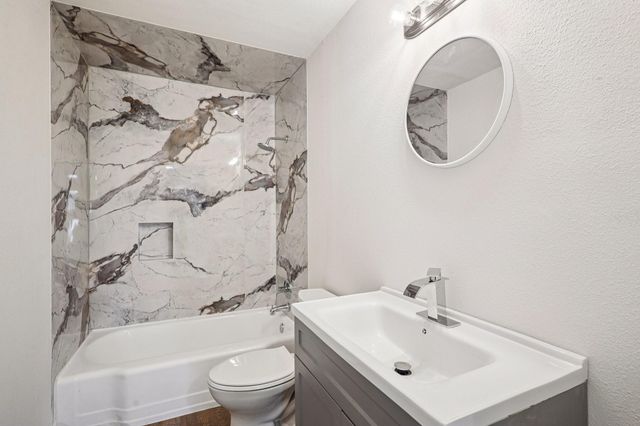 4322 Friar Point Road, Houston, TX 77047