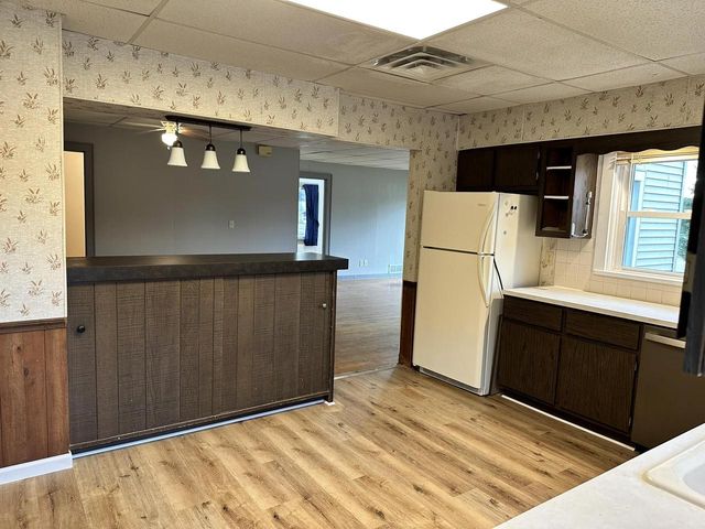 315 W GREEN BAY STREET, Bonduel, WI 54107