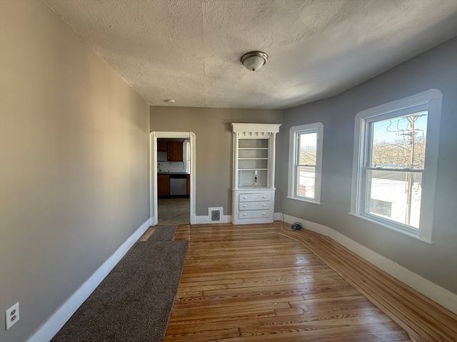 20 Henry Ave 2, Somerville, MA 02144