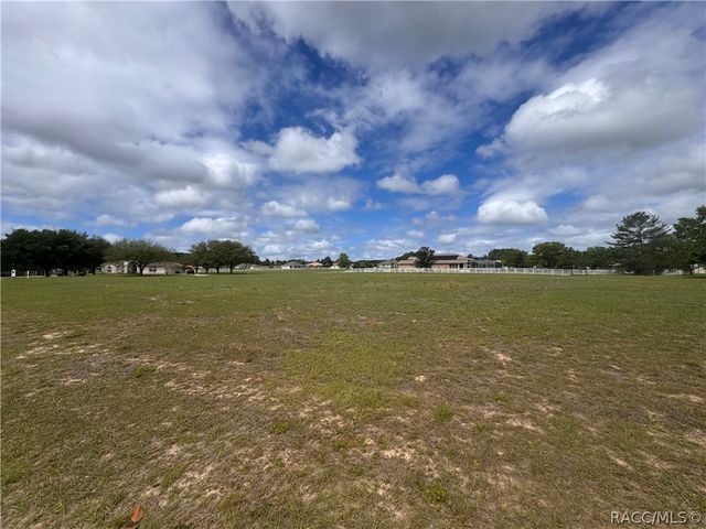 1588 E Seattle Slew Circle, Inverness, FL 34453