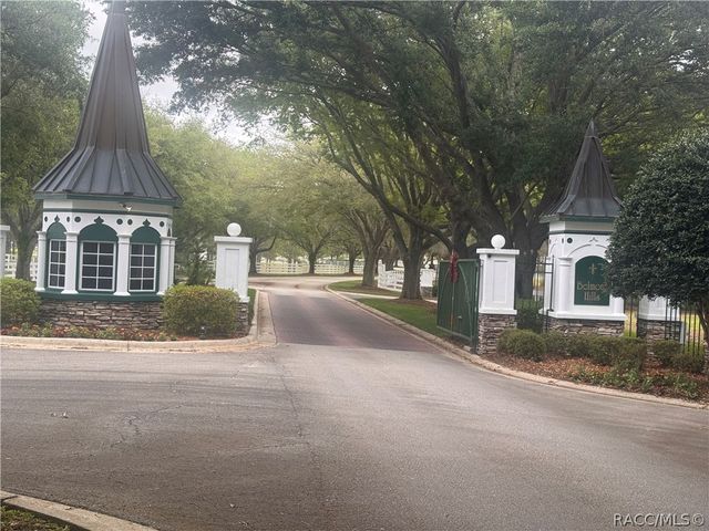 1588 E Seattle Slew Circle, Inverness, FL 34453