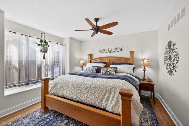 104 Bentwood Drive, Chardon, OH 44024