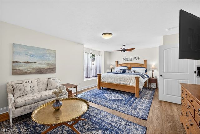 104 Bentwood Drive, Chardon, OH 44024