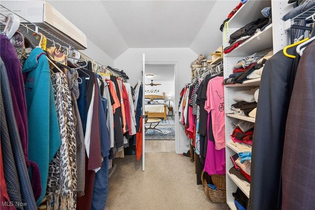 104 Bentwood Drive, Chardon, OH 44024