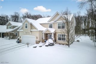 104 Bentwood Drive, Chardon, OH 44024
