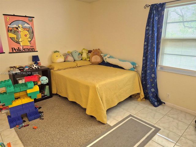 12501 SW 14th St 209R, Pembroke Pines, FL 33027