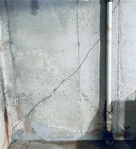 8717 Old Stagecoach Road, Kansas City, MO 64154