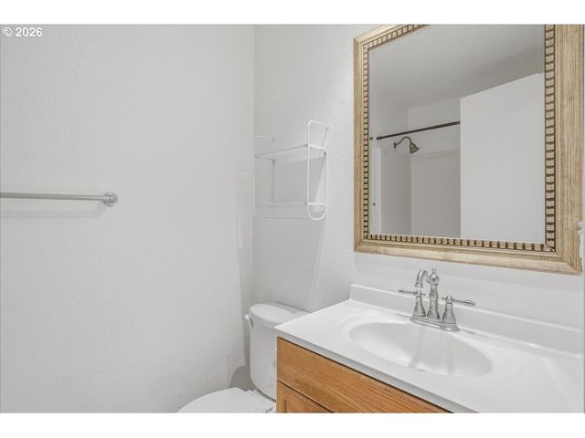 4008 Ne 105TH St, Vancouver, WA 98686