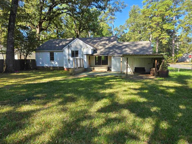 905 Cedar Street, Crossett, AR 71635