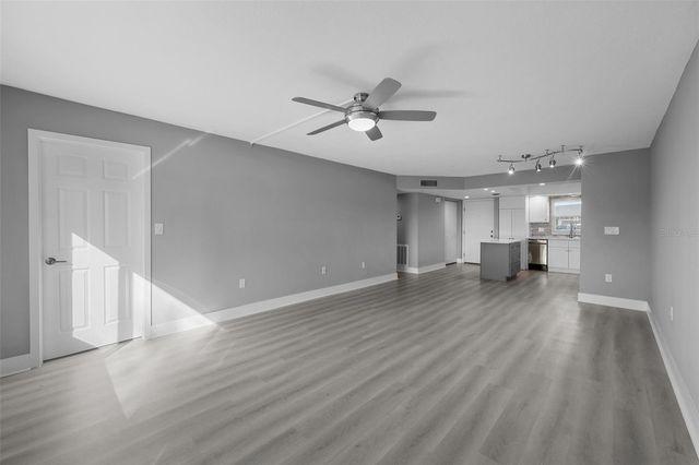 4775 COVE CIRCLE 103, St Petersburg, FL 33708