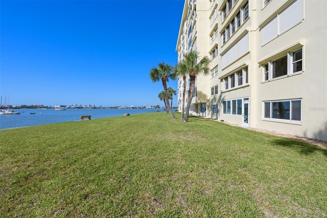 4775 COVE CIRCLE 103, St Petersburg, FL 33708