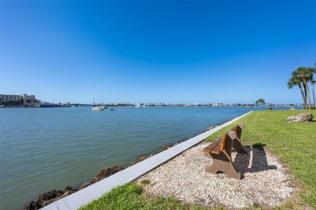 4775 COVE CIRCLE 103, St Petersburg, FL 33708