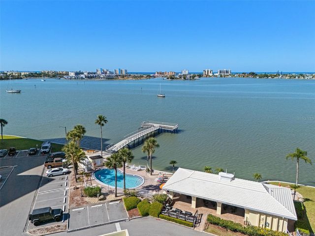 4775 COVE CIRCLE 103, St Petersburg, FL 33708