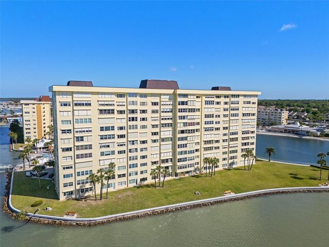 4775 COVE CIRCLE 103, St Petersburg, FL 33708