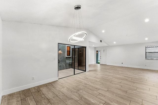 1221 NW 19th Terrace, Delray Beach, FL 33445