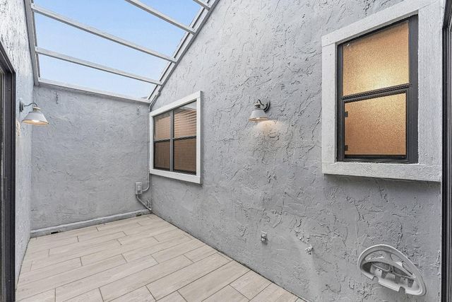 1221 NW 19th Terrace, Delray Beach, FL 33445