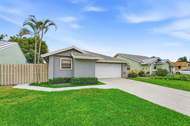1221 NW 19th Terrace, Delray Beach, FL 33445