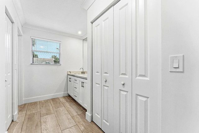 1221 NW 19th Terrace, Delray Beach, FL 33445