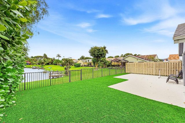 1221 NW 19th Terrace, Delray Beach, FL 33445