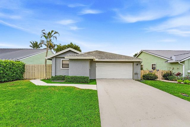 1221 NW 19th Terrace, Delray Beach, FL 33445
