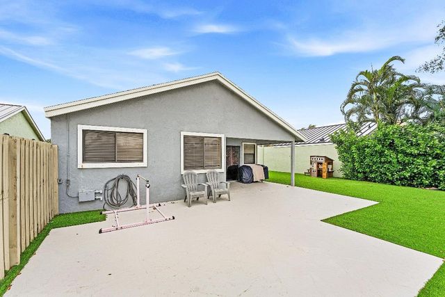 1221 NW 19th Terrace, Delray Beach, FL 33445