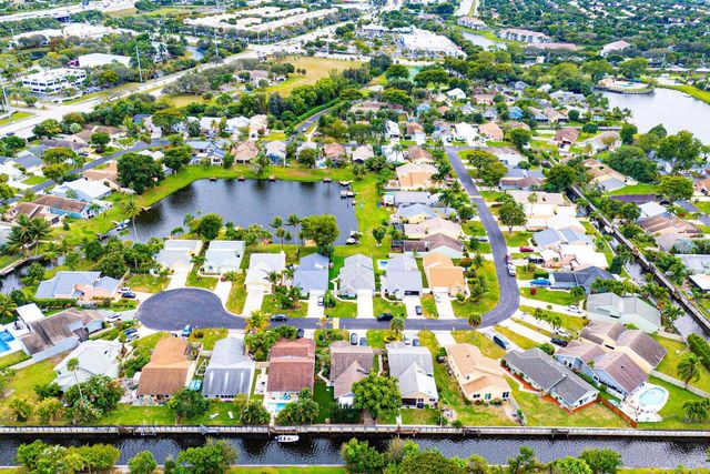 1221 NW 19th Terrace, Delray Beach, FL 33445