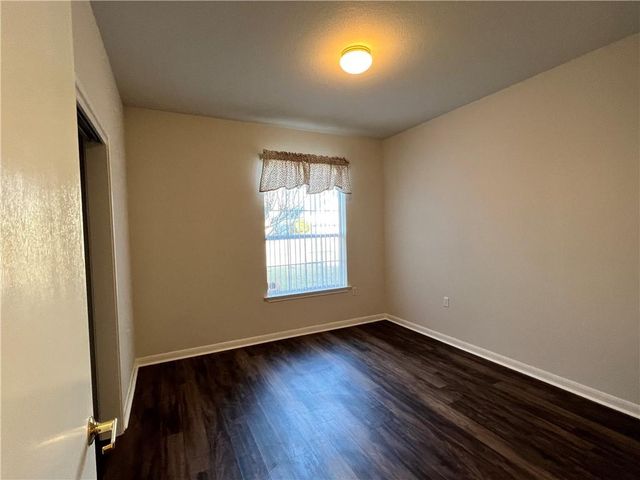 167 Whispering Wind DR, Georgetown, TX 78633