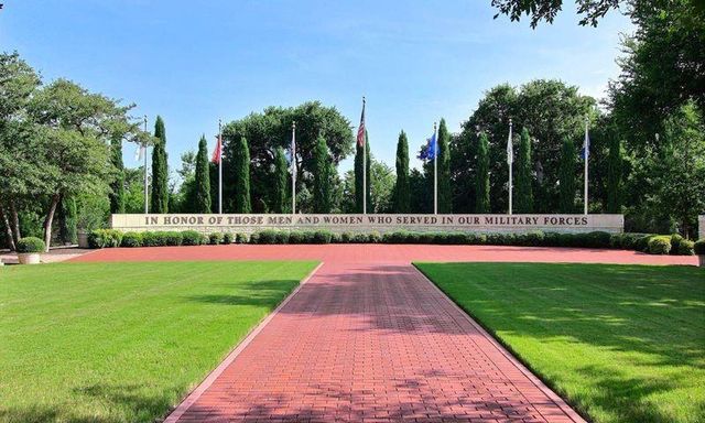 167 Whispering Wind DR, Georgetown, TX 78633