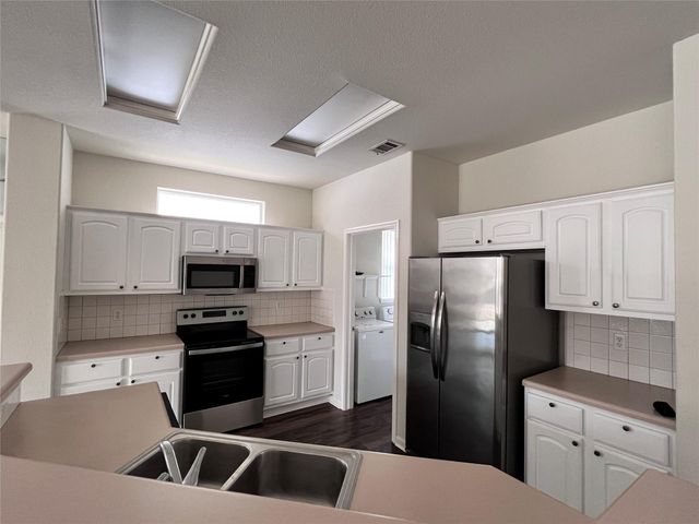 167 Whispering Wind DR, Georgetown, TX 78633