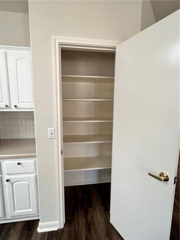 167 Whispering Wind DR, Georgetown, TX 78633