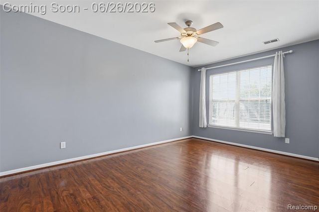 23978 Northstone Village Drive, Taylor, MI 48180