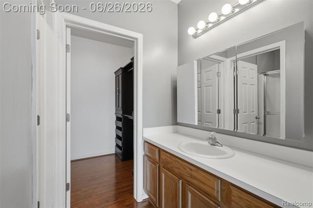 23978 Northstone Village Drive, Taylor, MI 48180
