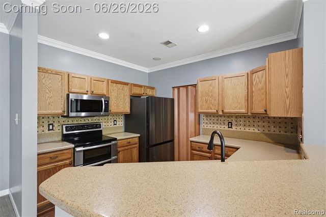 23978 Northstone Village Drive, Taylor, MI 48180