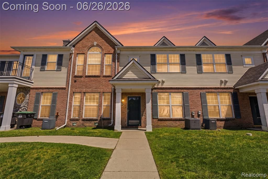 23978 Northstone Village Drive, Taylor, MI 48180