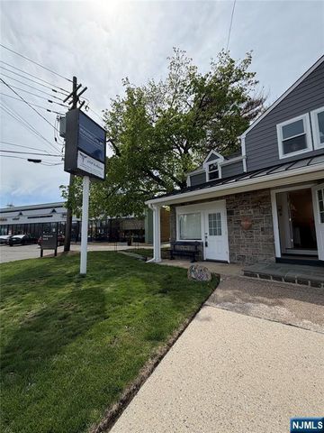 36 Franklin Turnpike 5, Waldwick, NJ 07463