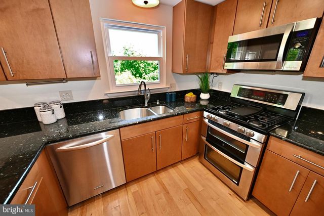 7421 MAHASKA DR, Derwood, MD 20855