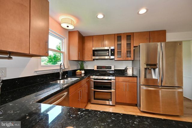 7421 MAHASKA DR, Derwood, MD 20855