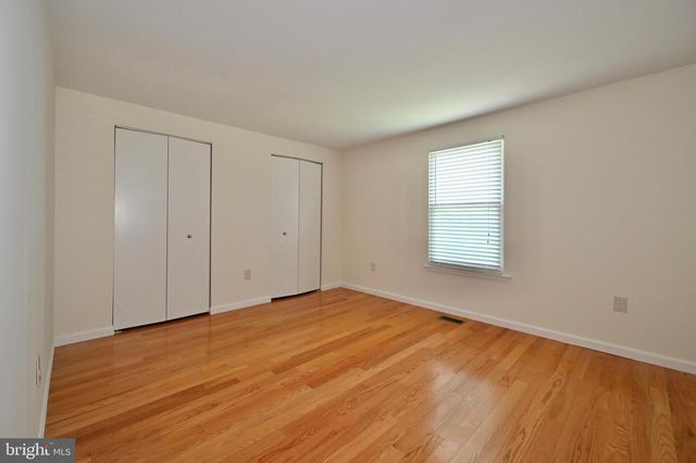 7421 MAHASKA DR, Derwood, MD 20855