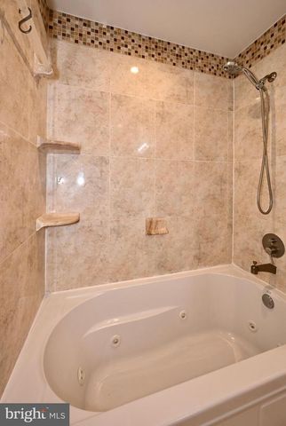 7421 MAHASKA DR, Derwood, MD 20855