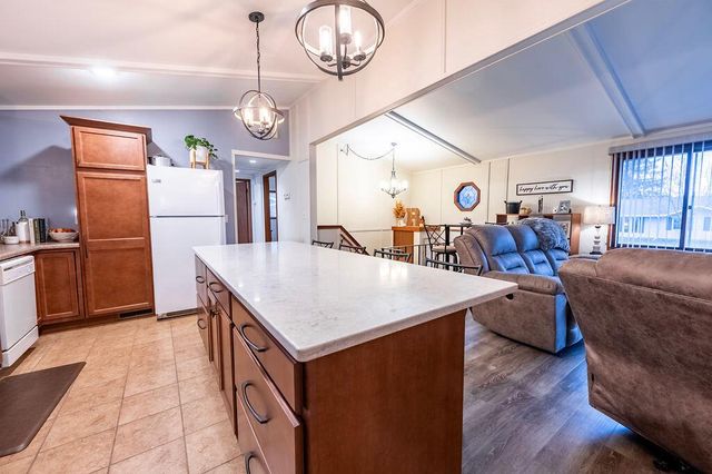 1110 Schafer DRIVE, Onalaska, WI 54650