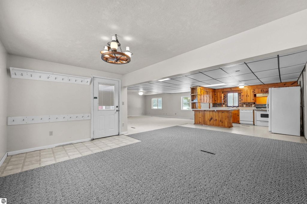 Image 11 of property listing at 9888 N Wilson Road, Lake City, MI 49651