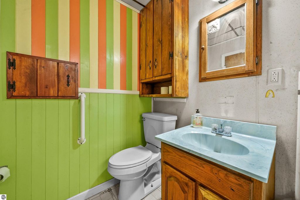 Image 23 of property listing at 9888 N Wilson Road, Lake City, MI 49651