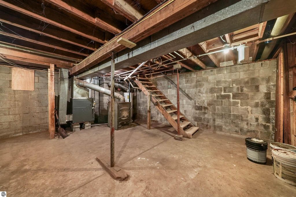 Image 26 of property listing at 9888 N Wilson Road, Lake City, MI 49651