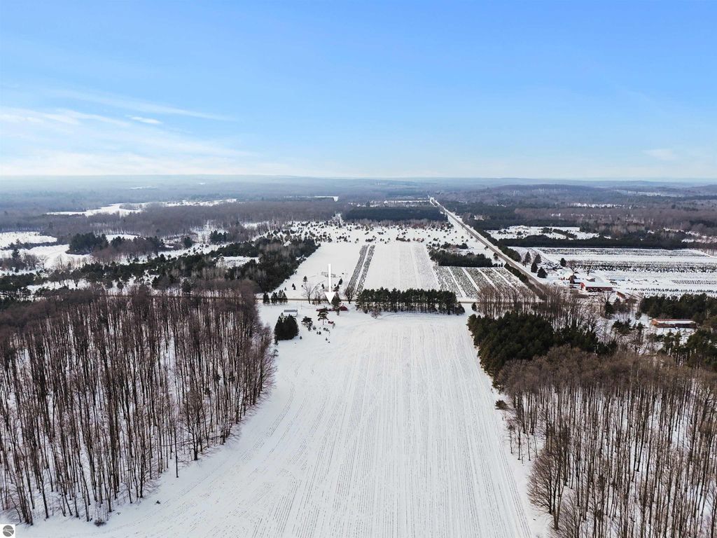 Image 38 of property listing at 9888 N Wilson Road, Lake City, MI 49651