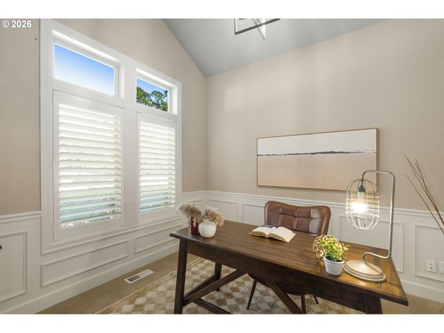 15677 FIELDSTONE Dr, Lake Oswego, OR 97035