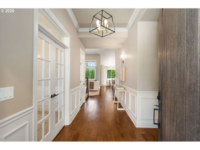 15677 FIELDSTONE Dr, Lake Oswego, OR 97035